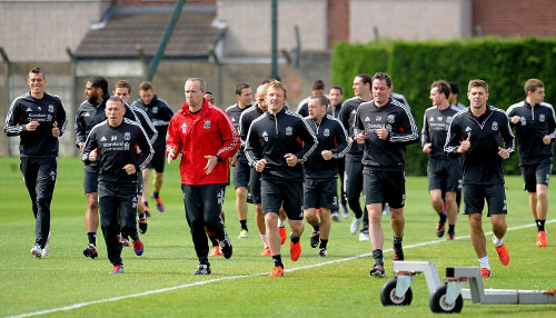 黄蜂新人连续高光表现（黄蜂新秀连场闪耀）