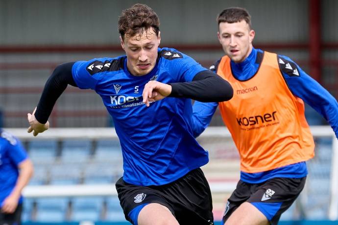 莱比锡官方：努萨预计将缺席至今年年底，维尔纳已恢复健康（莱比锡通告：努萨预计伤缺至年底，维尔纳已恢复健康）