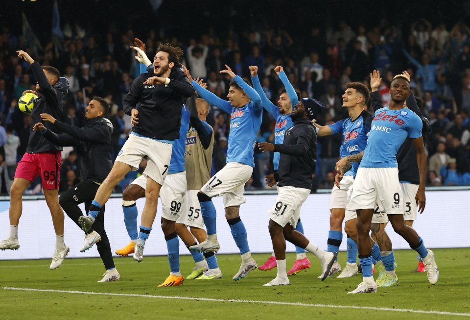 跟队：阿拉巴今天完成大部分团队训练，明天可进入大名单（随队报道：阿拉巴今日完成大部分合练，明日可进入大名单）