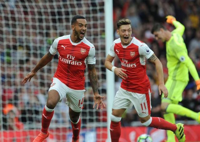 伦纳德防守回合直接杀死比赛（伦纳德关键防守一回合终结比赛）