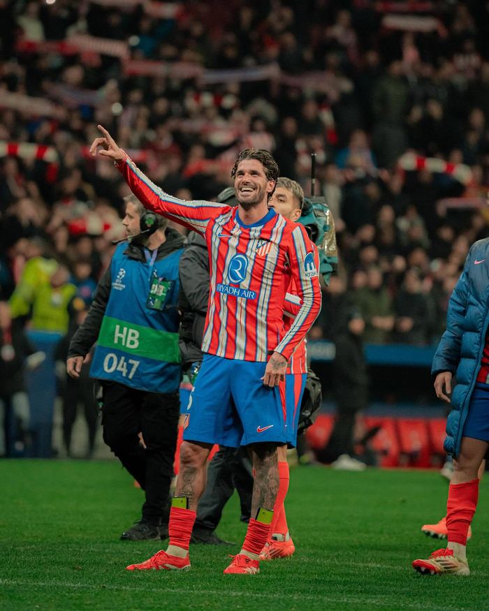 篮球篮网球员接受采访谈季后赛目标（篮网球员接受专访畅谈季后赛目标）