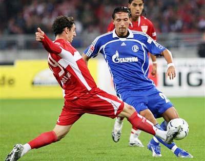 女足协杯决赛战报：闫琪破门，长春大众卓越2-0广东女足夺冠（闫琪建功，长春大众卓越2-0广东女足夺得女足协杯冠军）