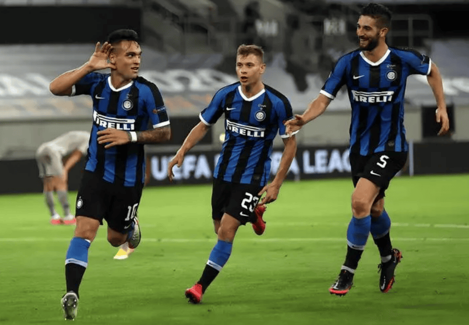 特德斯科：德布劳内能发现其他人发现不了的空当，并传出好球（特德斯科：德布劳内善于洞察他人难见的空当，送出精妙传球）