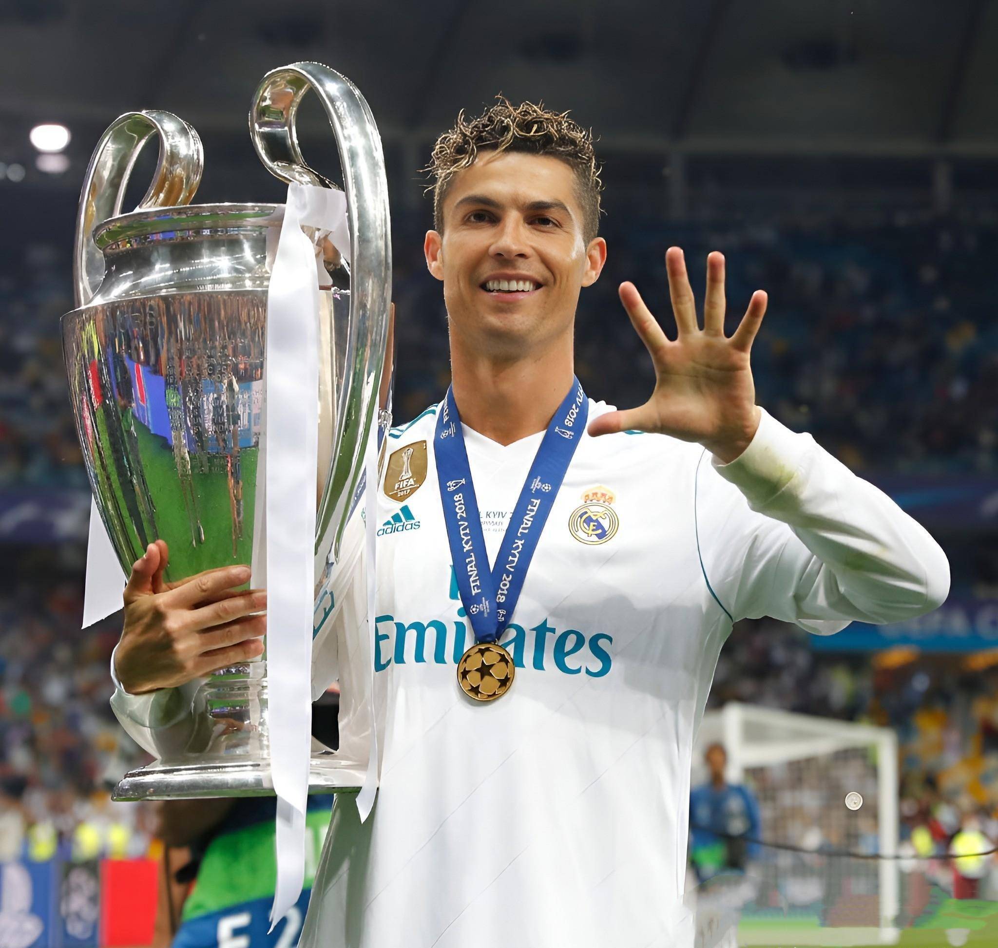 西媒：尤文、法兰克福以及斯图加特询价皇社中场苏契奇（西媒曝：尤文、法兰克福、斯图加特打听皇社中场苏契奇身价）