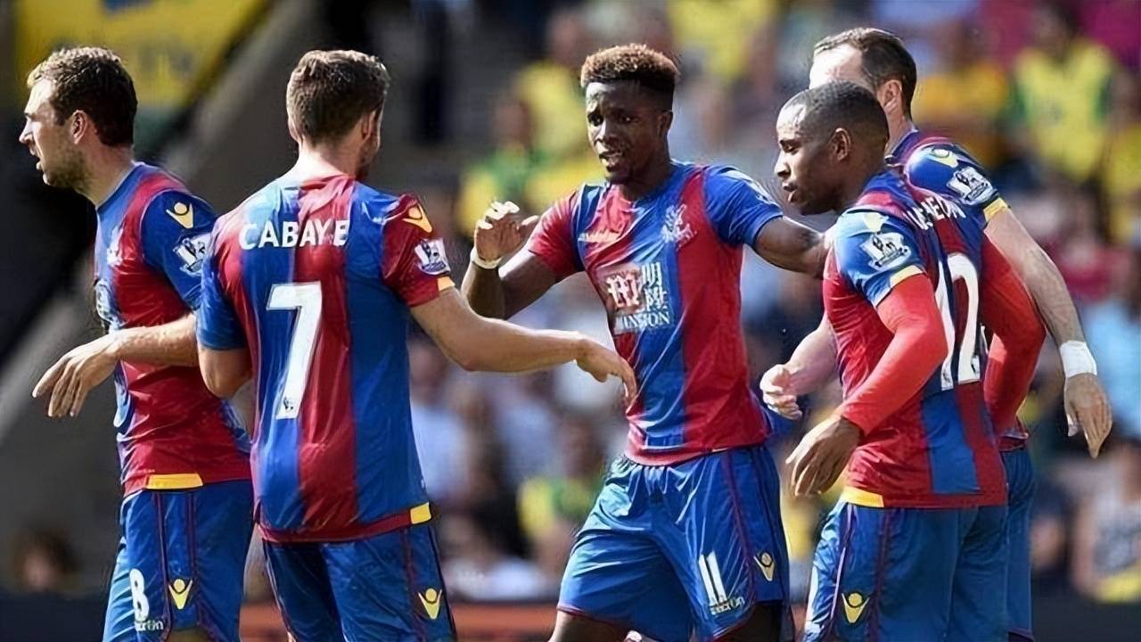 斯通斯：改打五后卫是教练的临场决定；真为福登感到开心（斯通斯：五后卫是教练临时调整，我真心为福登高兴）