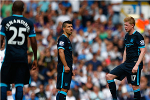 米体：家乡球队维亚雷焦深陷低迷，里皮对球员讲话鼓励他们（米体：维亚雷焦陷入低谷，里皮发声鼓舞球员）