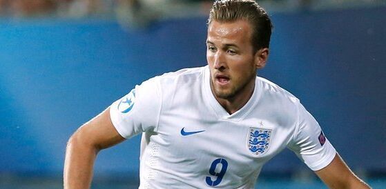 记者：佛罗伦萨球员不满基恩500万高薪，后者态度也存在问题（记者称佛罗伦萨更衣室不满基恩500万年薪，其态度问题亦引发争议）