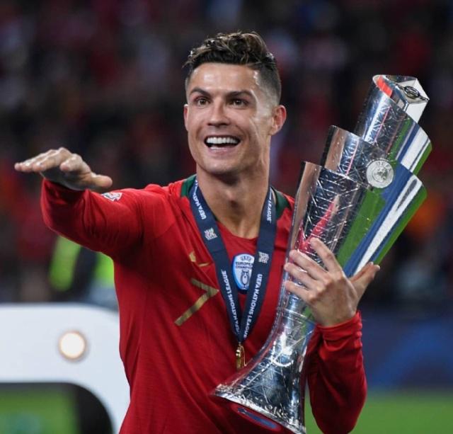 补时进球！吕特绝境救主，英超劲旅绝平，领先曼联1分（补时扳平！吕特压哨救主，英超劲旅拿到平局，领先曼联1分）