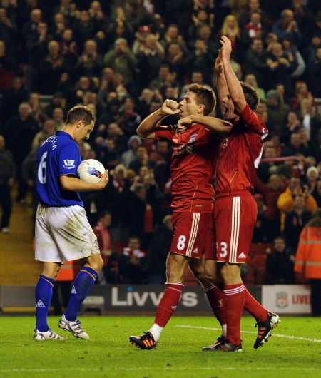 全队为他让出最佳出手机会（全员为他腾出最优出手空间）