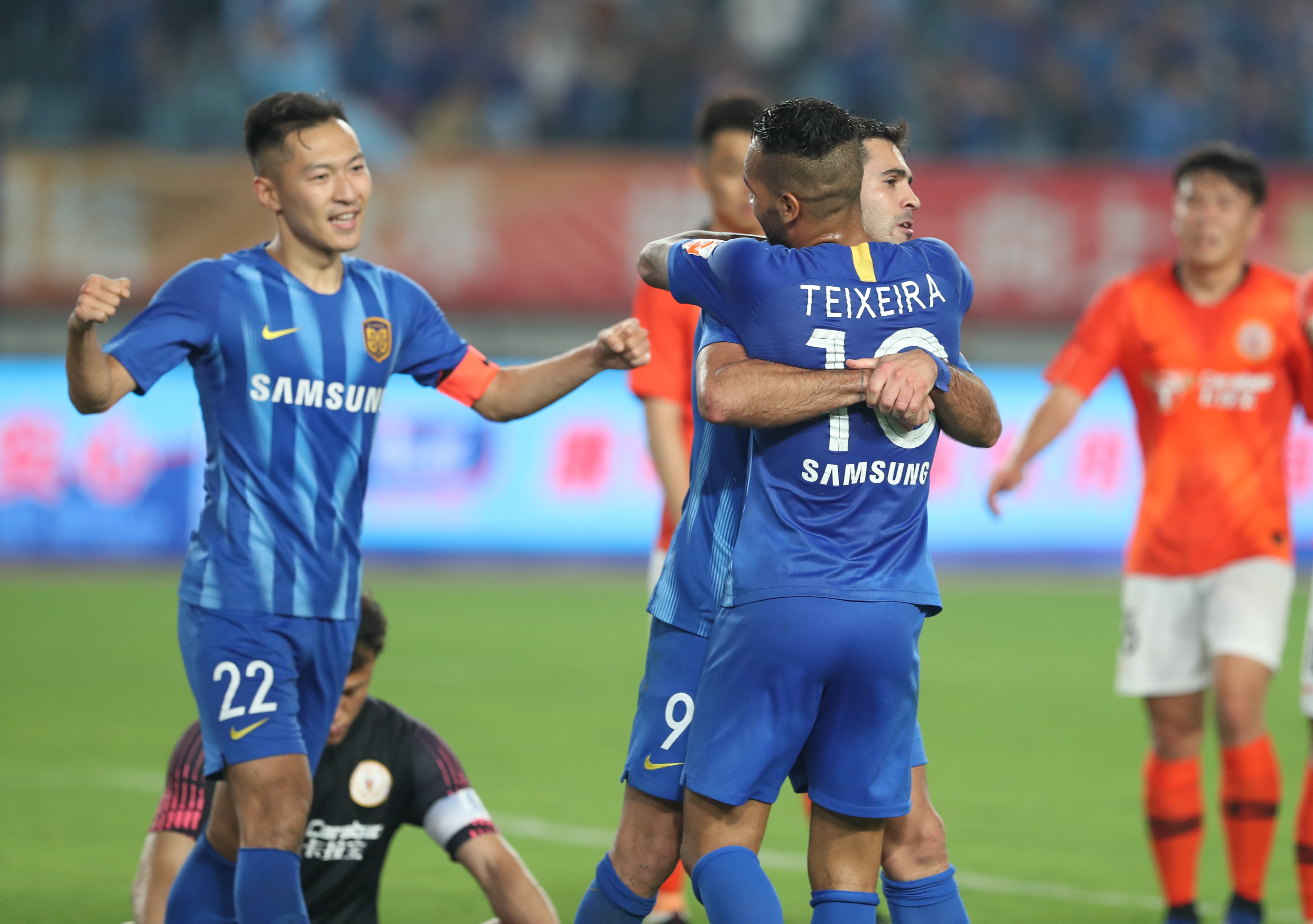 足球世界杯亚洲区预选赛关键球员表现（世界杯亚洲区预选赛焦点球员表现盘点）