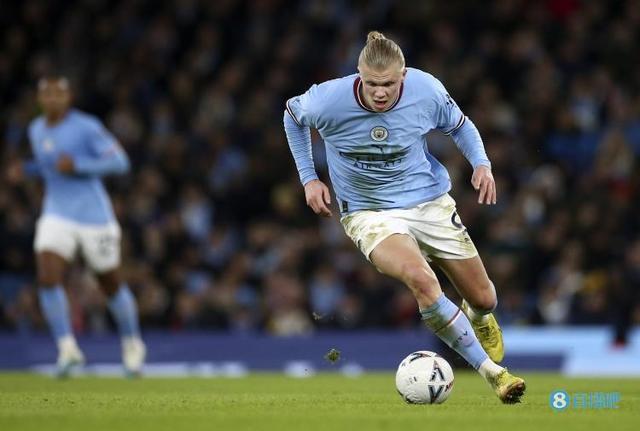 阿斯：米兰和纽卡有意签下明格萨，巴萨有50%的转会分成（阿斯：米兰与纽卡盯上明格萨，巴萨享有50%转售分成）