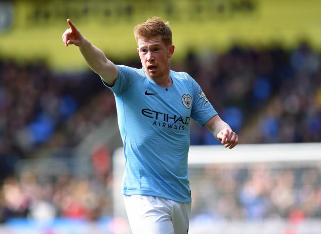 F1阿布扎比收官战：迈凯伦陷入双车争冠难题，领队回应弃车保帅传闻（F1阿布扎比终战：迈凯伦双车争冠两难，领队驳斥“弃车保帅”传闻）